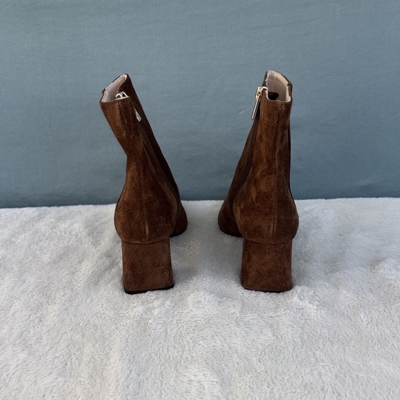 EUC Agl Brown Ankle Boots with Pointed Toe and Stiletto Heel Size 35.5 Suede - Picture 4 of 10